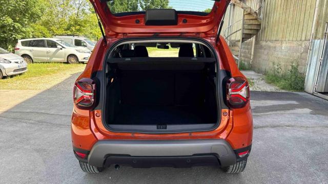 Dacia Duster image 1