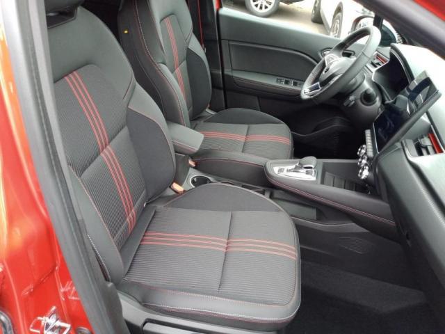 Renault Captur image 2