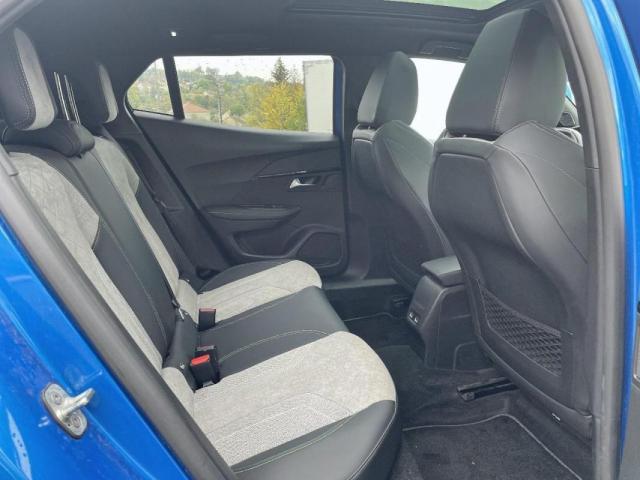 Peugeot 2008 image 1