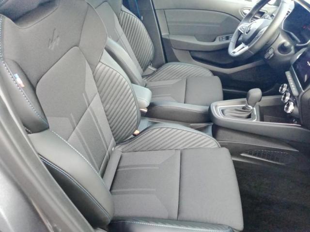 Renault Clio image 8