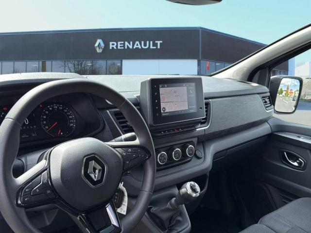 Renault Trafic image 1