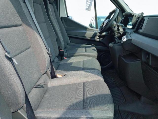 Renault Master image 2