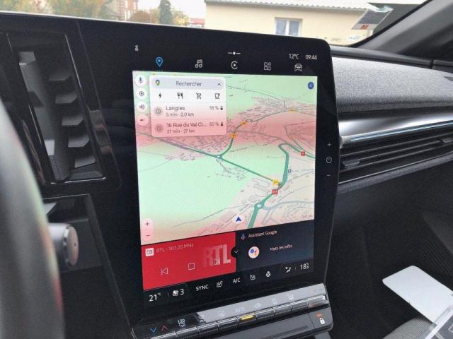 Renault Mégane E-Tech image 9