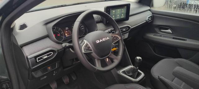 Dacia Sandero image 2
