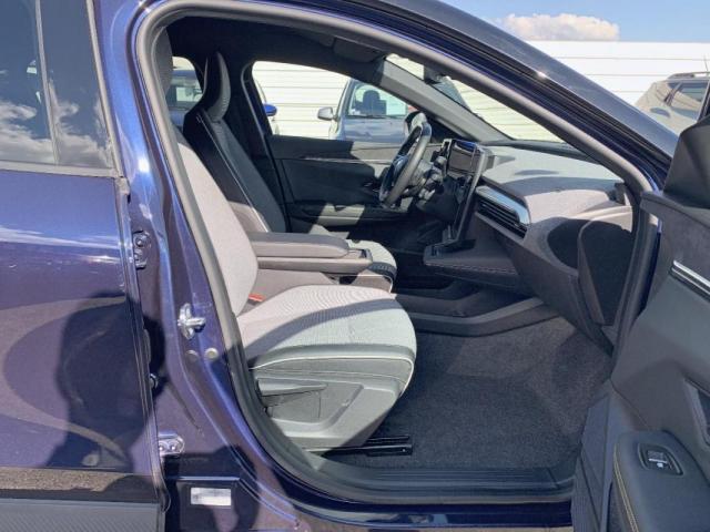 Renault Mégane E-Tech image 9