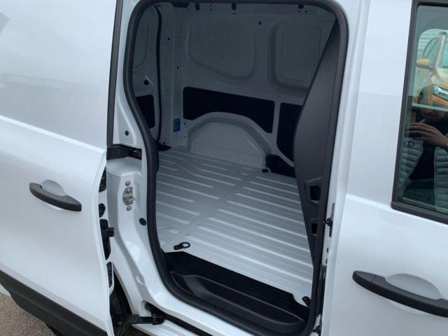 Renault Kangoo Van image 5