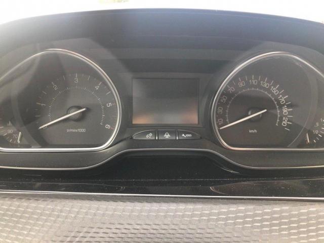 Peugeot 2008 image 3