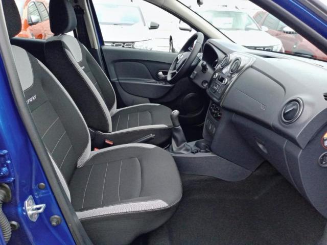 Dacia Sandero image 2
