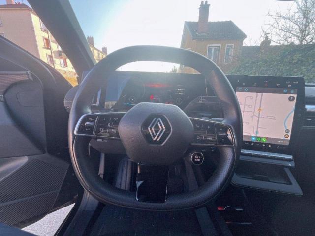 Renault Mégane E-Tech image 8