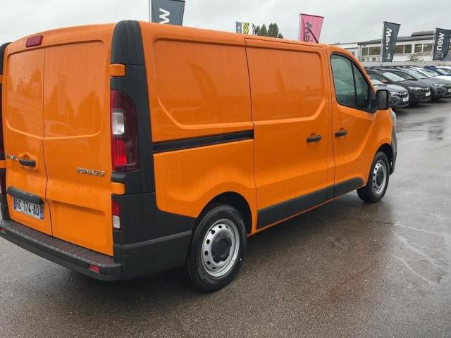 Renault Trafic image 1