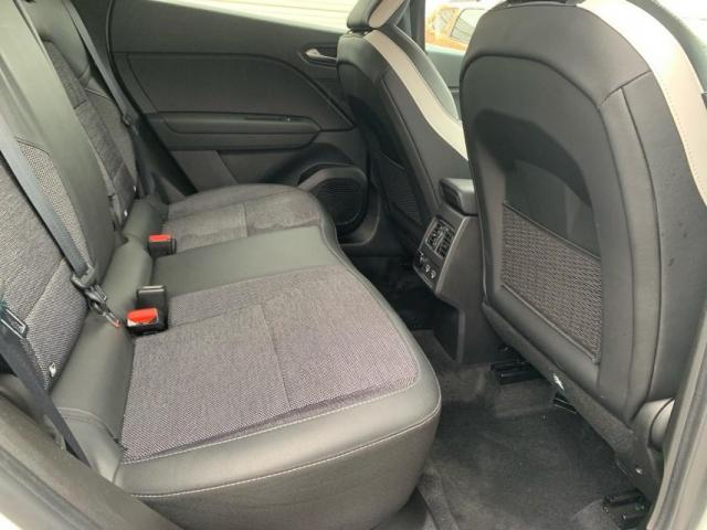 Renault Captur image 6