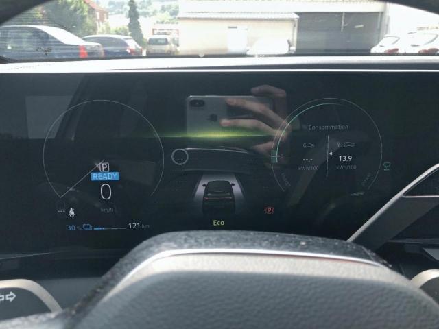 Renault Mégane E-Tech image 1