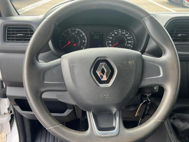 Renault Master image 9