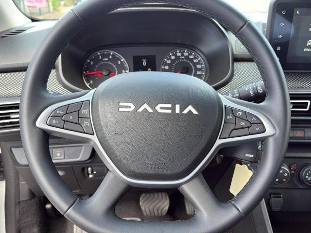 Dacia Sandero image 2