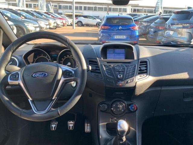Ford Fiesta image 9