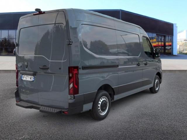 Renault Master image 1