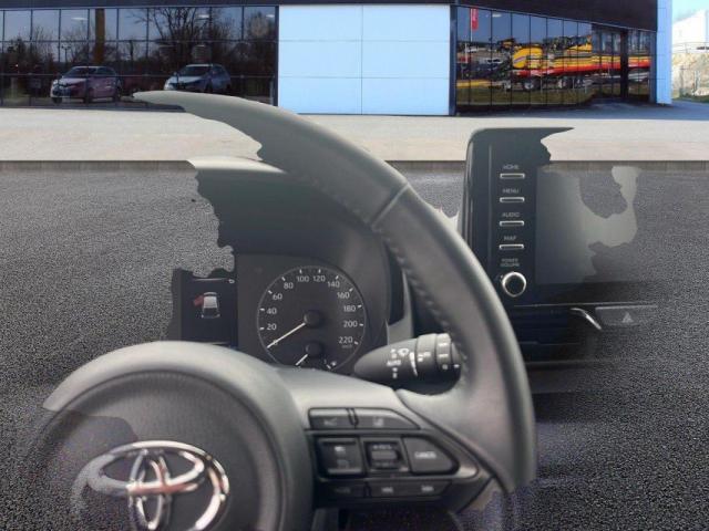 Toyota Yaris image 2
