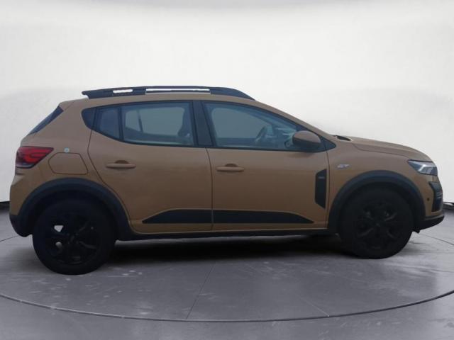 Dacia Sandero image 2