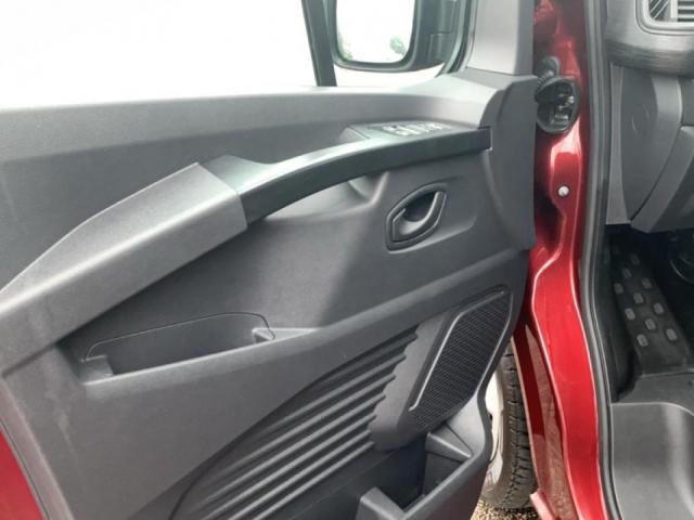 Renault Trafic image 1