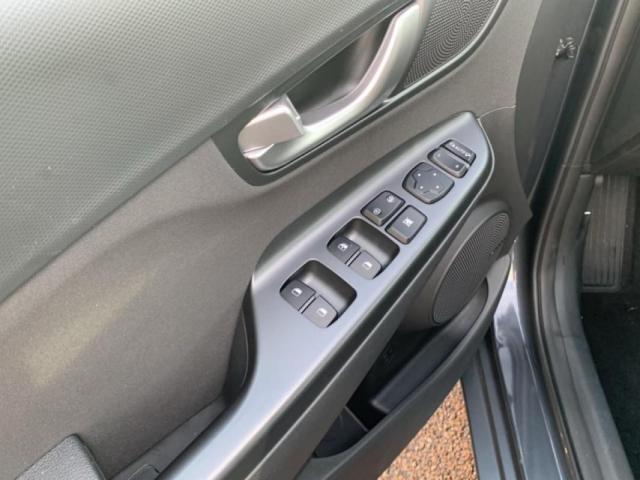 Hyundai Kona image 5