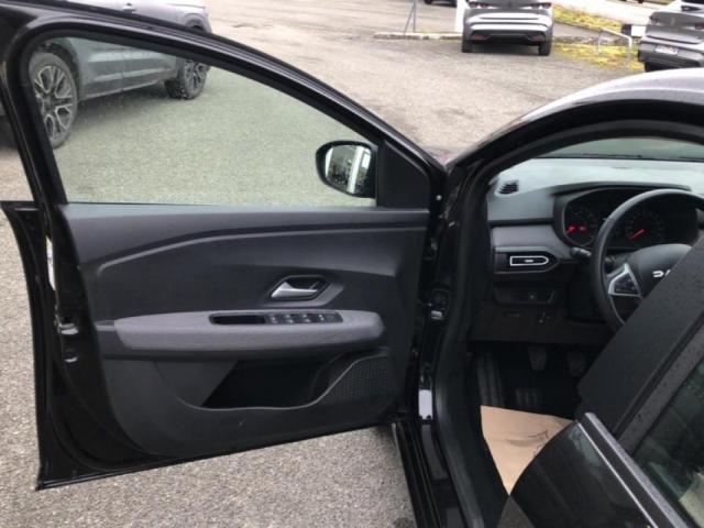 Dacia Sandero image 1