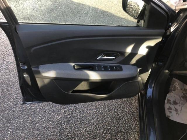 Dacia Sandero image 2