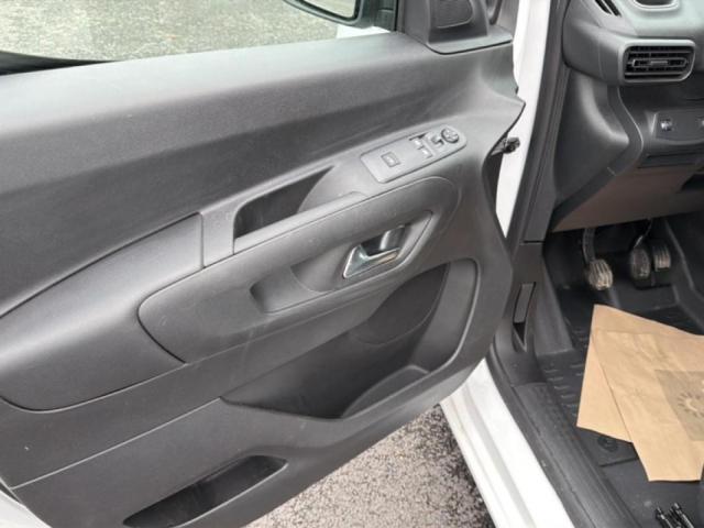 Peugeot Partner image 2