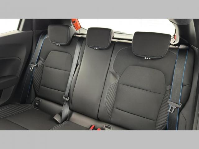 Renault Clio image 2