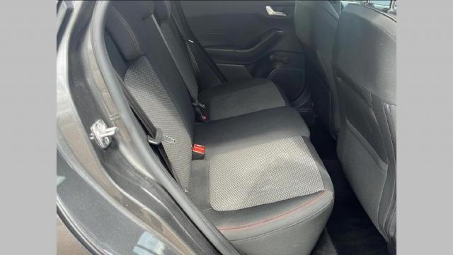 Ford Fiesta image 7