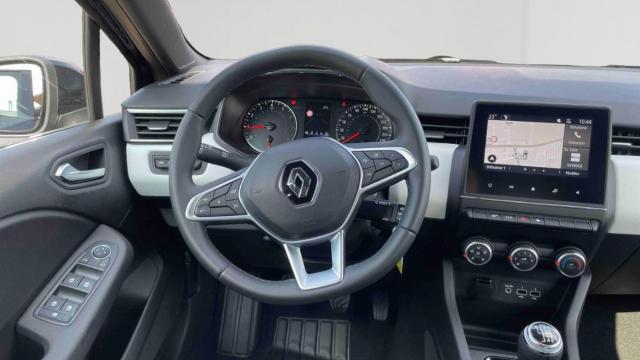 Renault Clio image 6