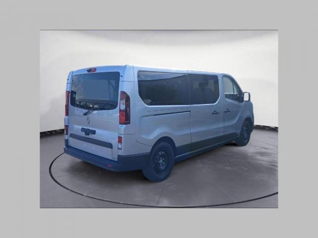 Renault Trafic image 9
