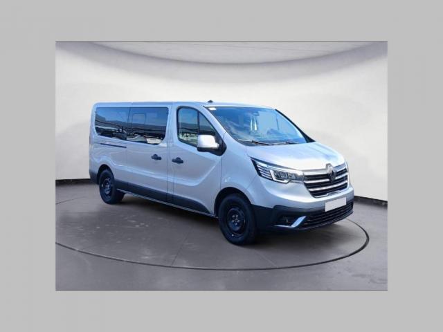 Renault Trafic image 2