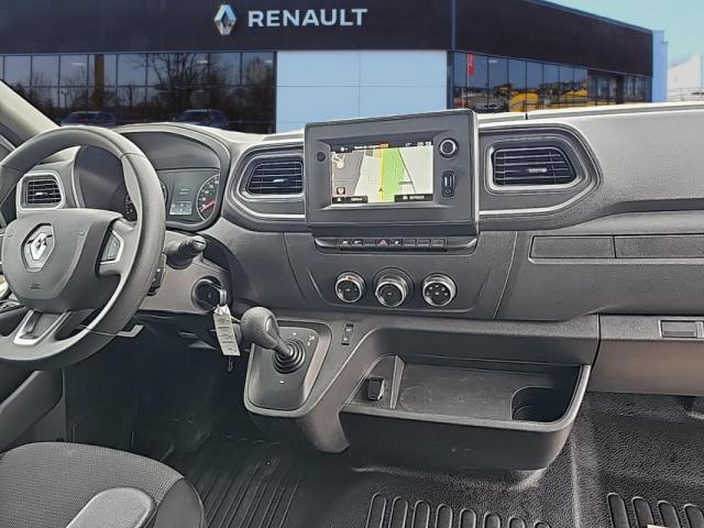 Renault Master image 2