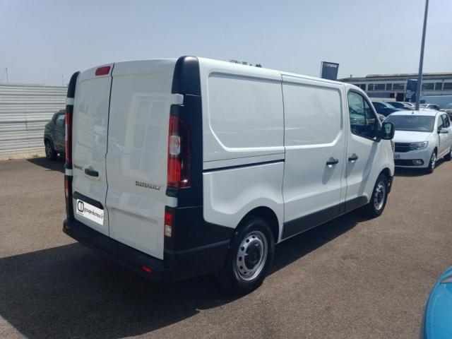 Renault Trafic image 1
