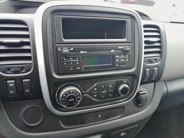 Renault Trafic image 9