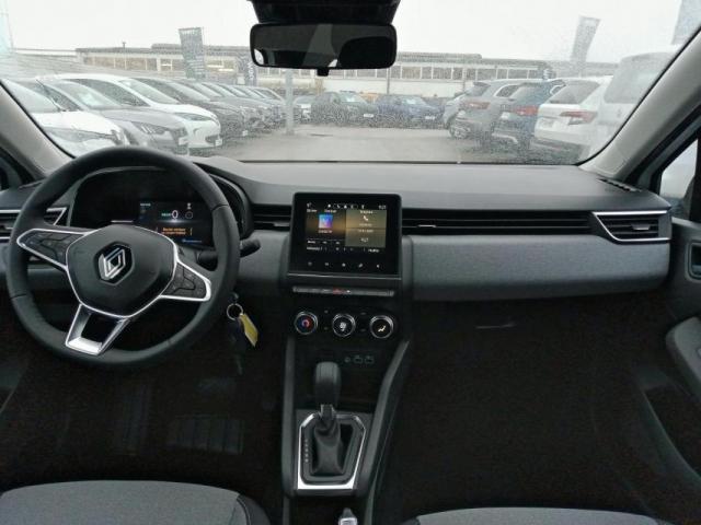 Renault Clio image 6