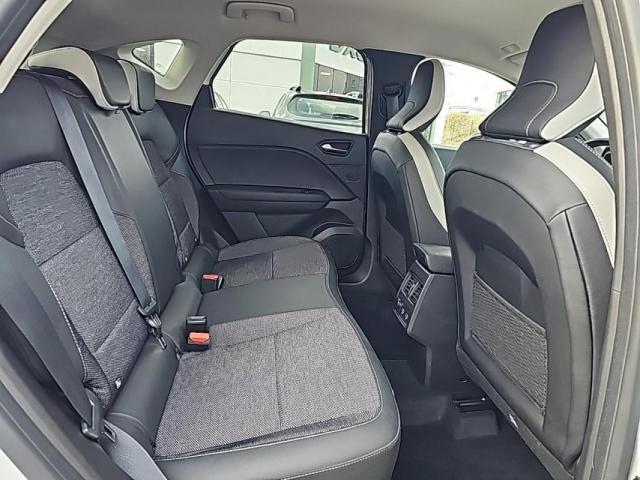 Renault Captur image 1
