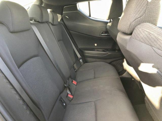 Toyota C-Hr image 6