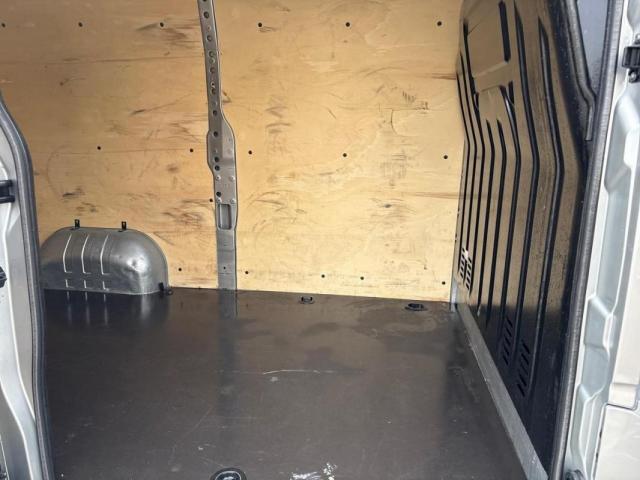 Renault Master image 3