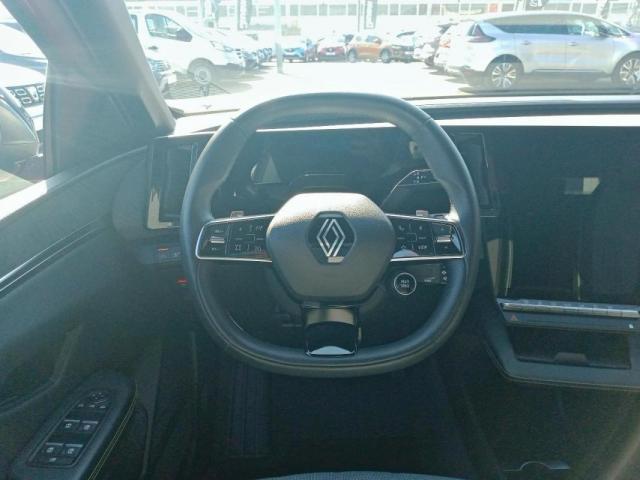 Renault Mégane E-Tech image 2