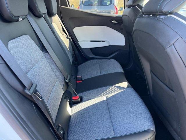Renault Clio image 7