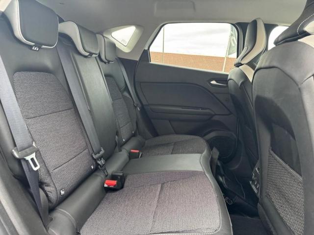 Renault Captur image 9