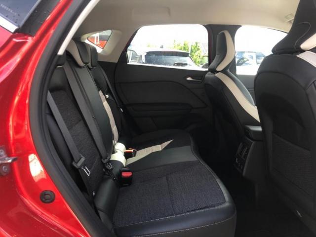 Renault Captur image 3