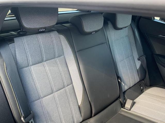 Renault Mégane E-Tech image 6