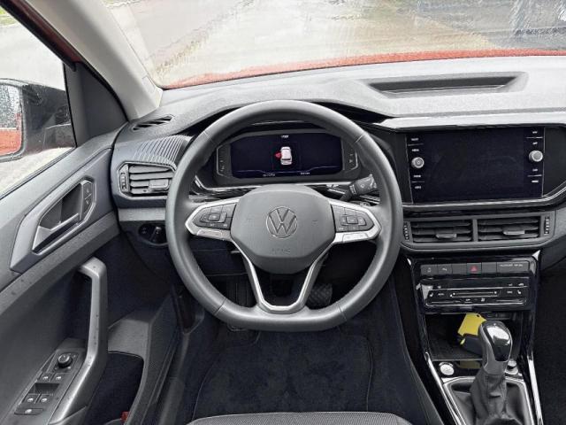 Volkswagen T-Cross image 1