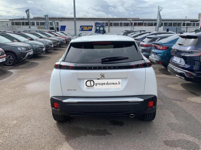 Peugeot 2008 image 2
