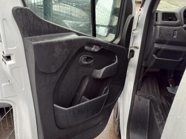 Renault Master image 8