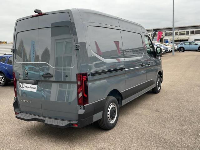 Renault Master image 9