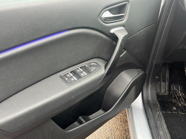 Renault Captur image 9