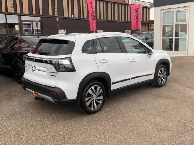 Suzuki S-Cross image 6